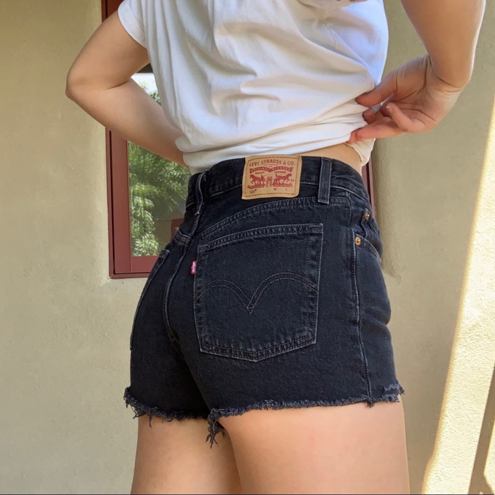 Levi’s 501 Cutoff Shorts
